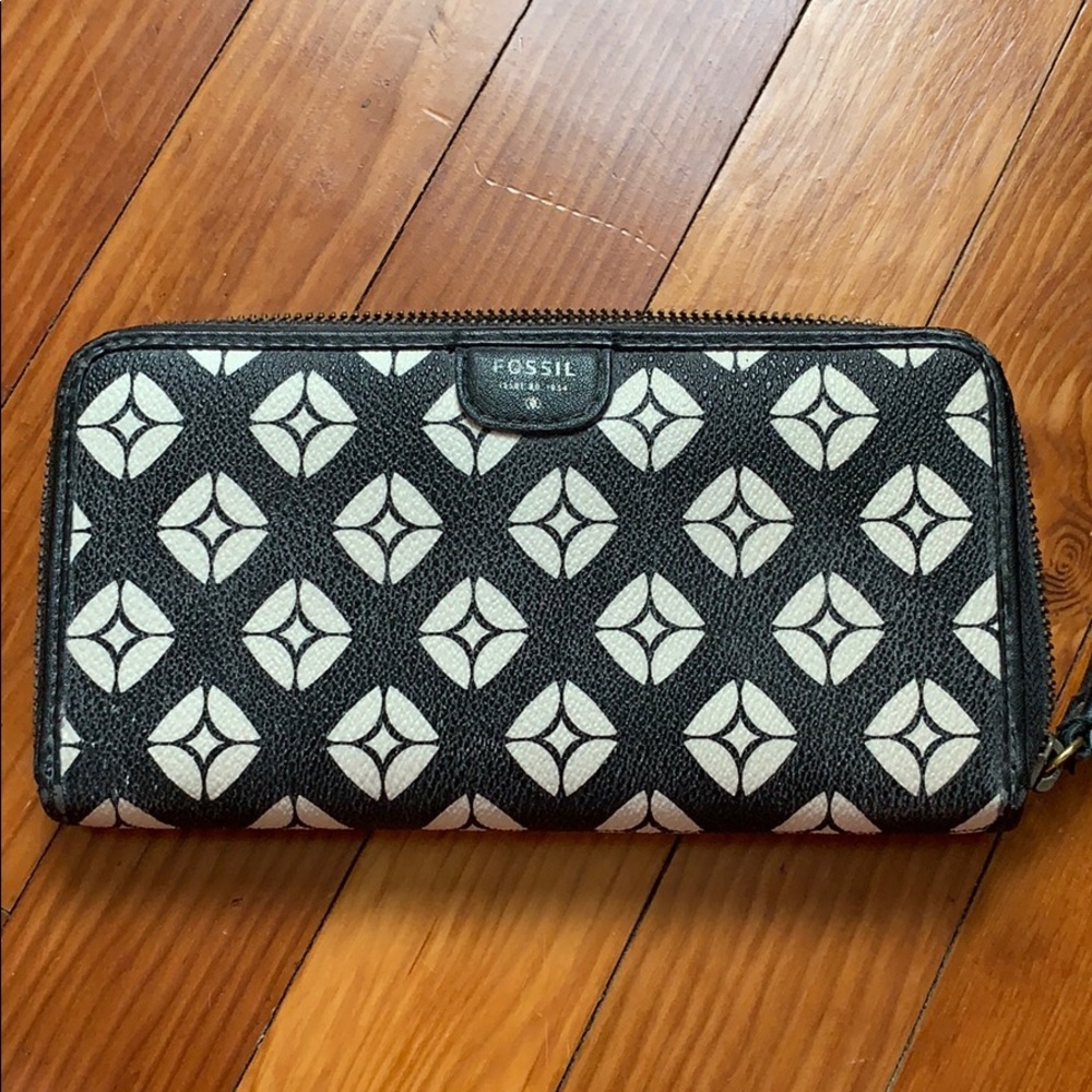 Fossil wallet
